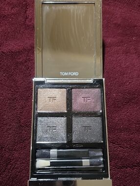 Tom Ford Eyeshadow Quad — Champagne, Plum, Silver & Slate
